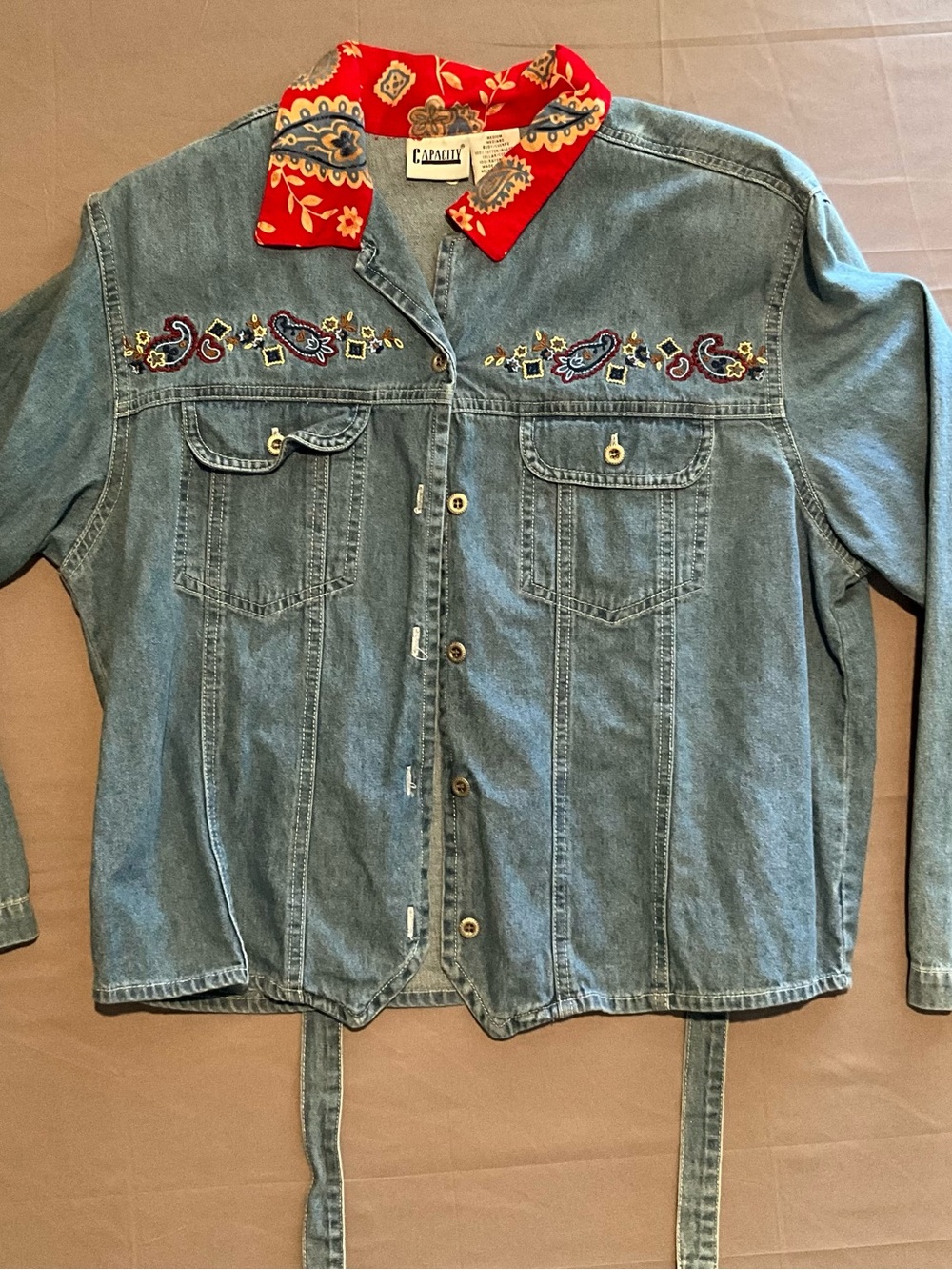 Vintage Capacity Brand Women’s Embroidered Denim Long Sleeve Top Sz M
